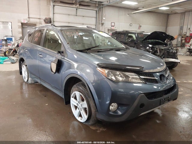2014 TOYOTA RAV4 XLE