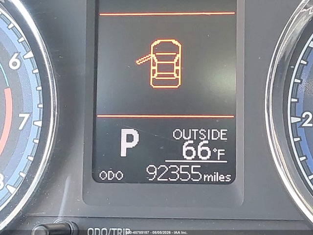 2018 TOYOTA COROLLA LE 16