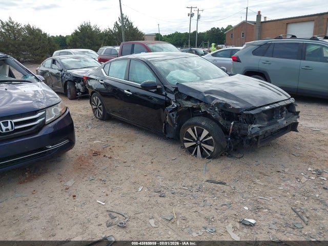 2022 NISSAN ALTIMA SV FWD