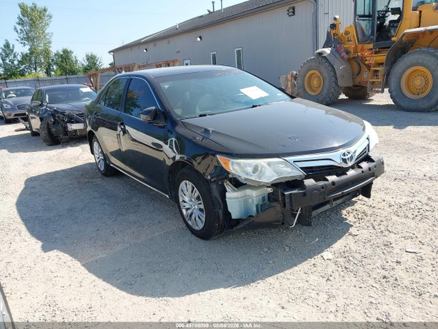 2014 TOYOTA CAMRY LE