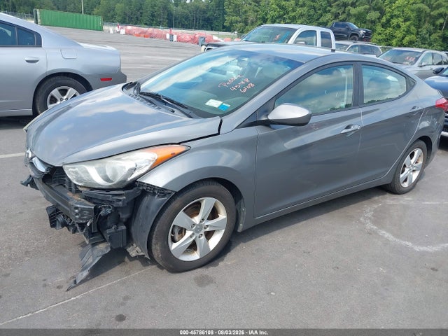 2013 Hyundai ELANTRA GLS — фото 2
