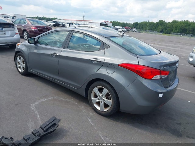 2013 Hyundai ELANTRA GLS — фото 3