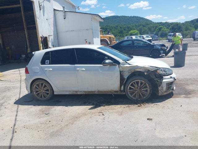 صورة 13 لـ 2016 Volkswagen GOLF R 4-DOOR