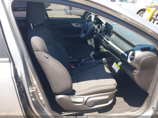 2023 KIA FORTE LXS 5