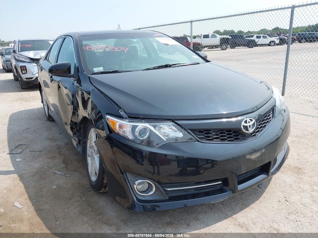 2012 TOYOTA CAMRY SE