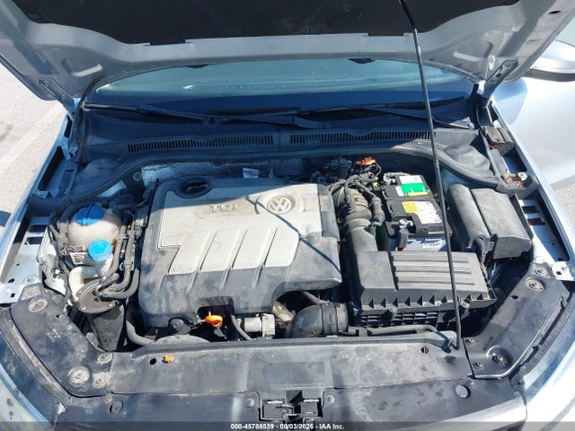 2012 Volkswagen JETTA 2.0L TDI — фото 10
