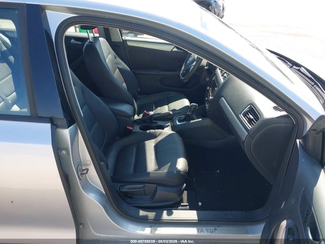 2012 Volkswagen JETTA 2.0L TDI — фото 5
