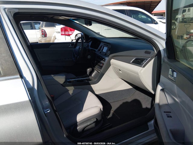 2015 Hyundai SONATA SE — фото 5