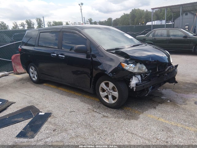 2018 TOYOTA SIENNA L 7 PASSENGER