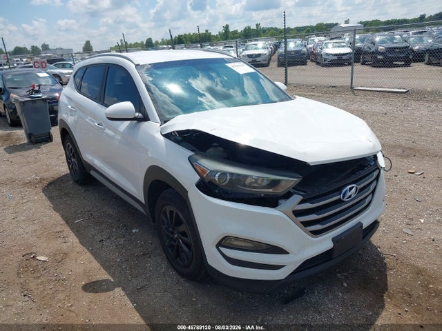 2017 HYUNDAI TUCSON SE