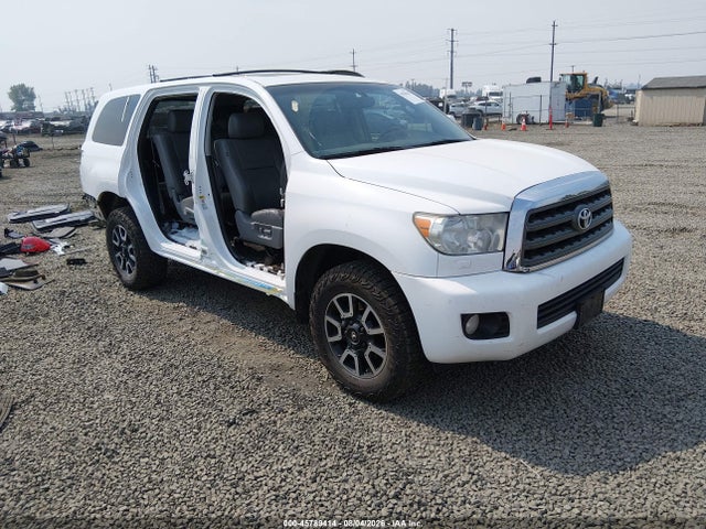 2013 TOYOTA SEQUOIA SR5 5.7L V8