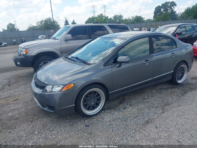 2011 Honda CIVIC LX — фото 2