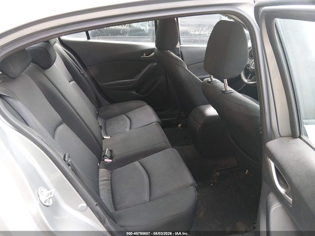 صورة 8 لـ 2014 Mazda MAZDA3 I SPORT