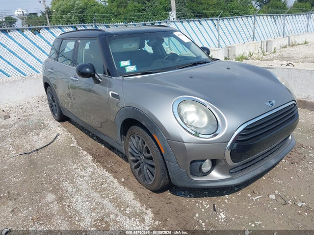 2017 MINI CLUBMAN COOPER