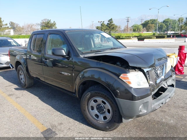 2015 NISSAN FRONTIER S