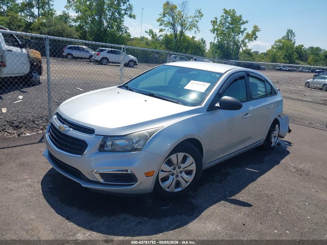 2016 Chevrolet CRUZE LIMITED LS AUTO 照片 2