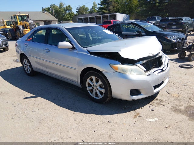 2011 TOYOTA CAMRY LE