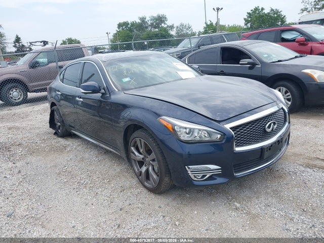 2016 INFINITI Q70 3.7X