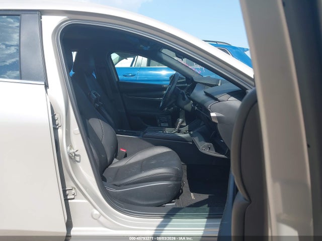 صورة 5 لـ 2025 Mazda MAZDA3