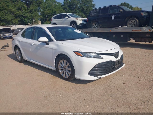 2018 TOYOTA CAMRY LE