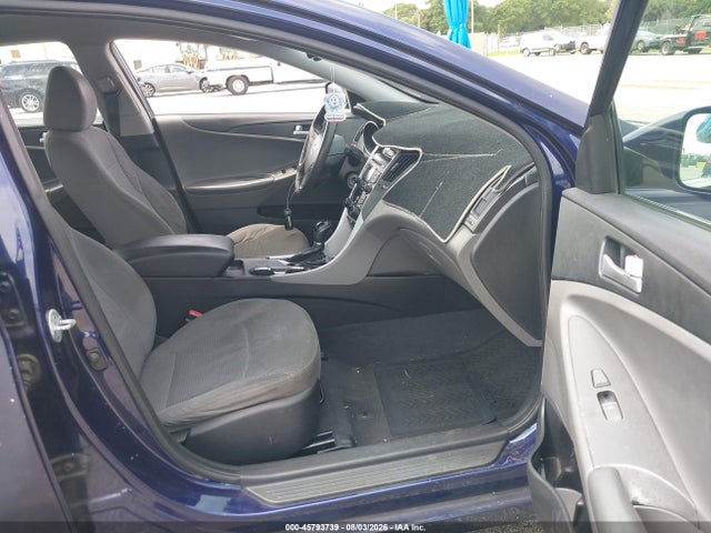 2012 Hyundai SONATA GLS photo 5