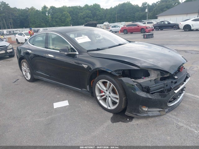 2014 TESLA MODEL S P85