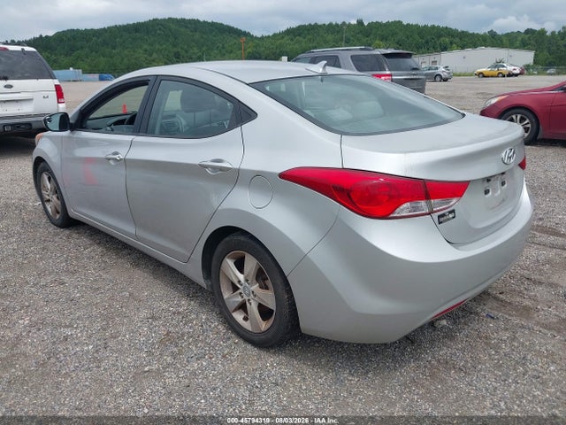 2013 Hyundai ELANTRA GLS — фото 3