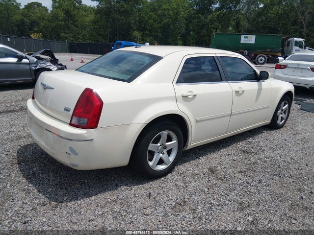 2007 Chrysler 300 TOURING — миниатюра 4
