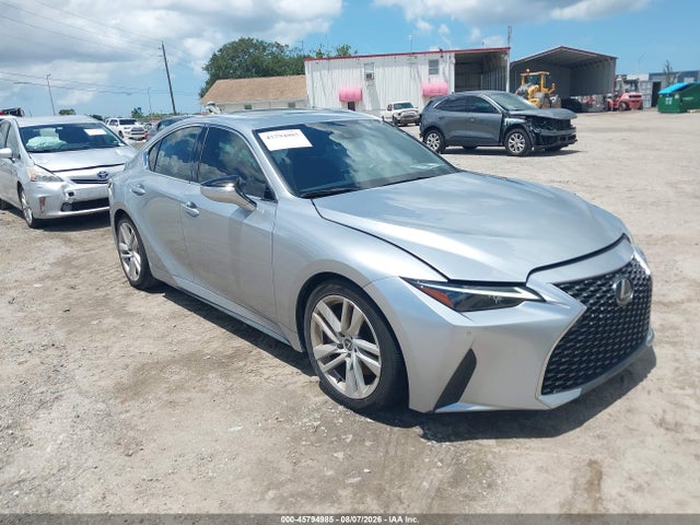 2023 Lexus IS 300