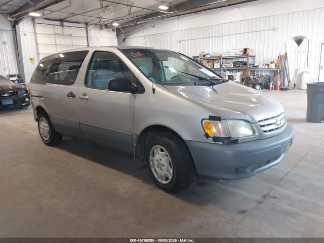 2003 TOYOTA SIENNA CE