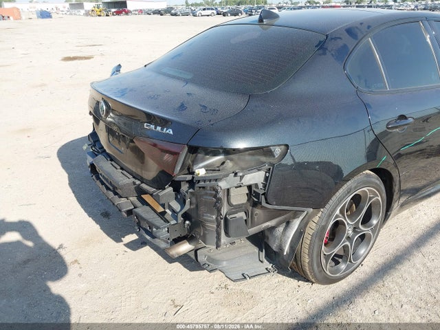 2022 ALFA ROMEO GIULIA VELOCE TI RWD 19