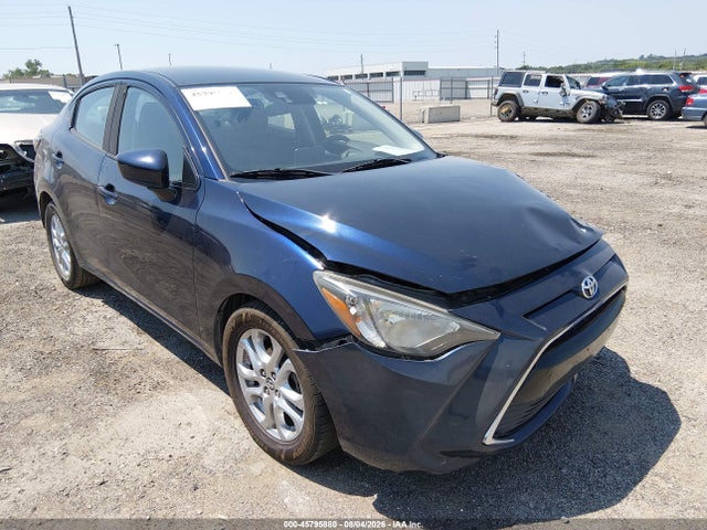 2018 TOYOTA YARIS 