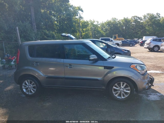 2012 KIA SOUL + 照片 13