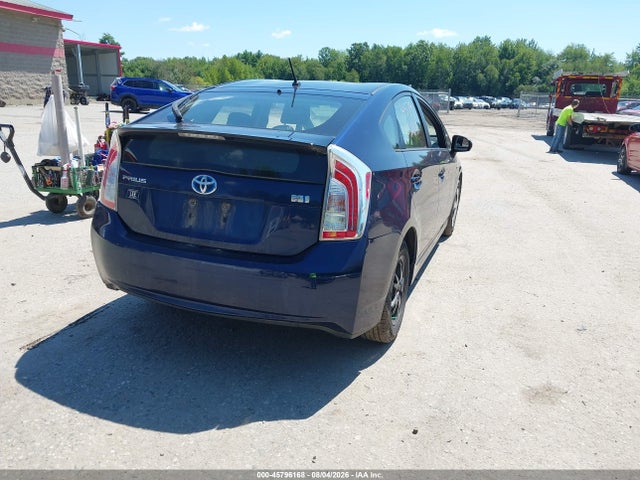 2013 Toyota PRIUS TWO 照片 4