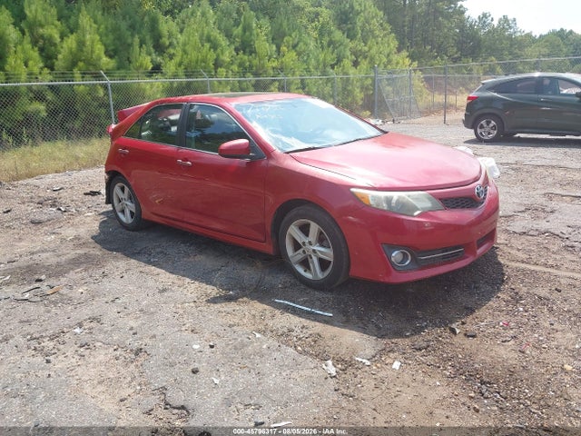 2012 TOYOTA CAMRY SE