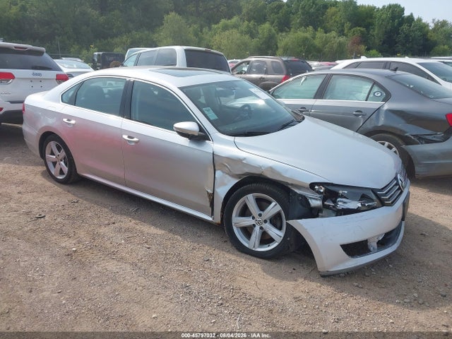 2013 VOLKSWAGEN PASSAT 2.5L SE
