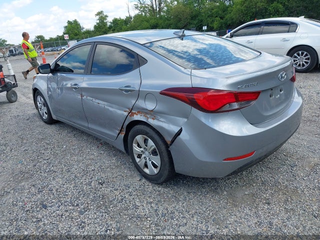 2016 Hyundai ELANTRA SE 照片 3