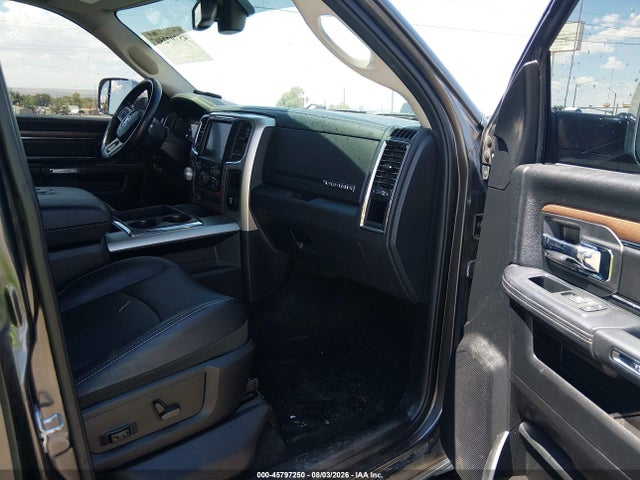 صورة 5 لـ 2015 RAM 1500 LARAMIE