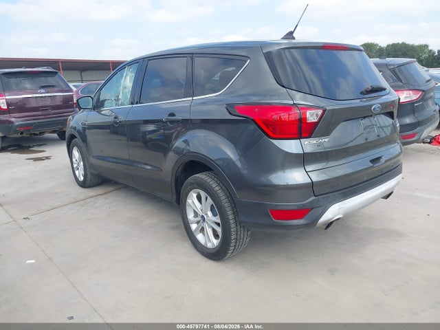 2019 FORD ESCAPE SE 3