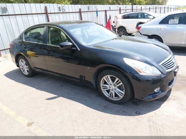 2015 INFINITI Q40 