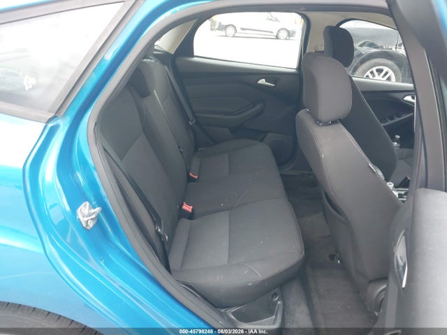 2015 FORD FOCUS SE 照片 8