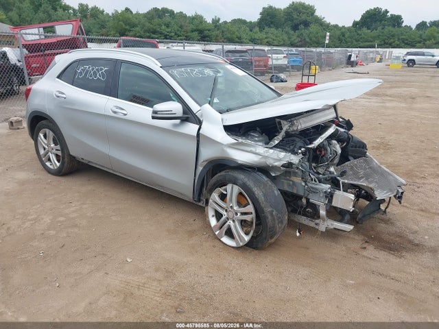 2015 MERCEDES-BENZ GLA 250 4MATIC