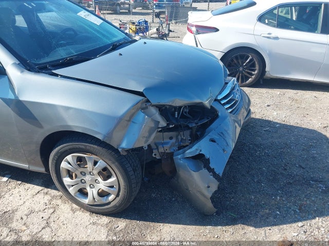 2010 Hyundai ELANTRA GLS — фото 14