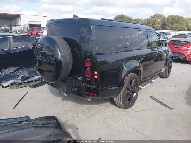 2023 LAND ROVER DEFENDER 130 X-DYNAMIC SE 4