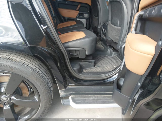 2023 LAND ROVER DEFENDER 130 X-DYNAMIC SE 8