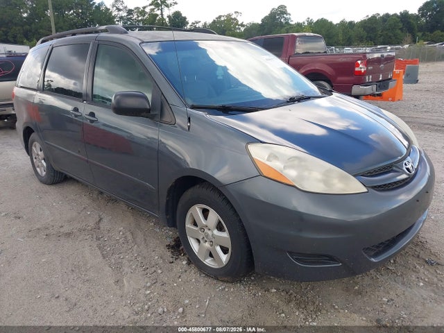 2008 TOYOTA SIENNA LE