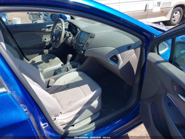 2017 CHEVROLET CRUZE LT AUTO 5