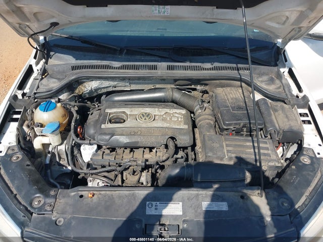 2012 Volkswagen JETTA GLI photo 10