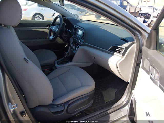 2019 Hyundai ELANTRA SE photo 5