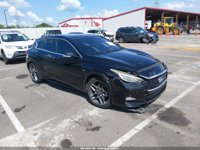 2017 INFINITI QX30 SPORT